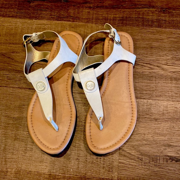 Guess white and tan sandals - Picture 1 of 1
